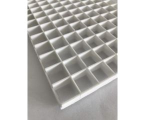 Kunststof Opaal Rooster WIT 120x60cm plaat, 9mm hoog, 14x14mm gat grootte